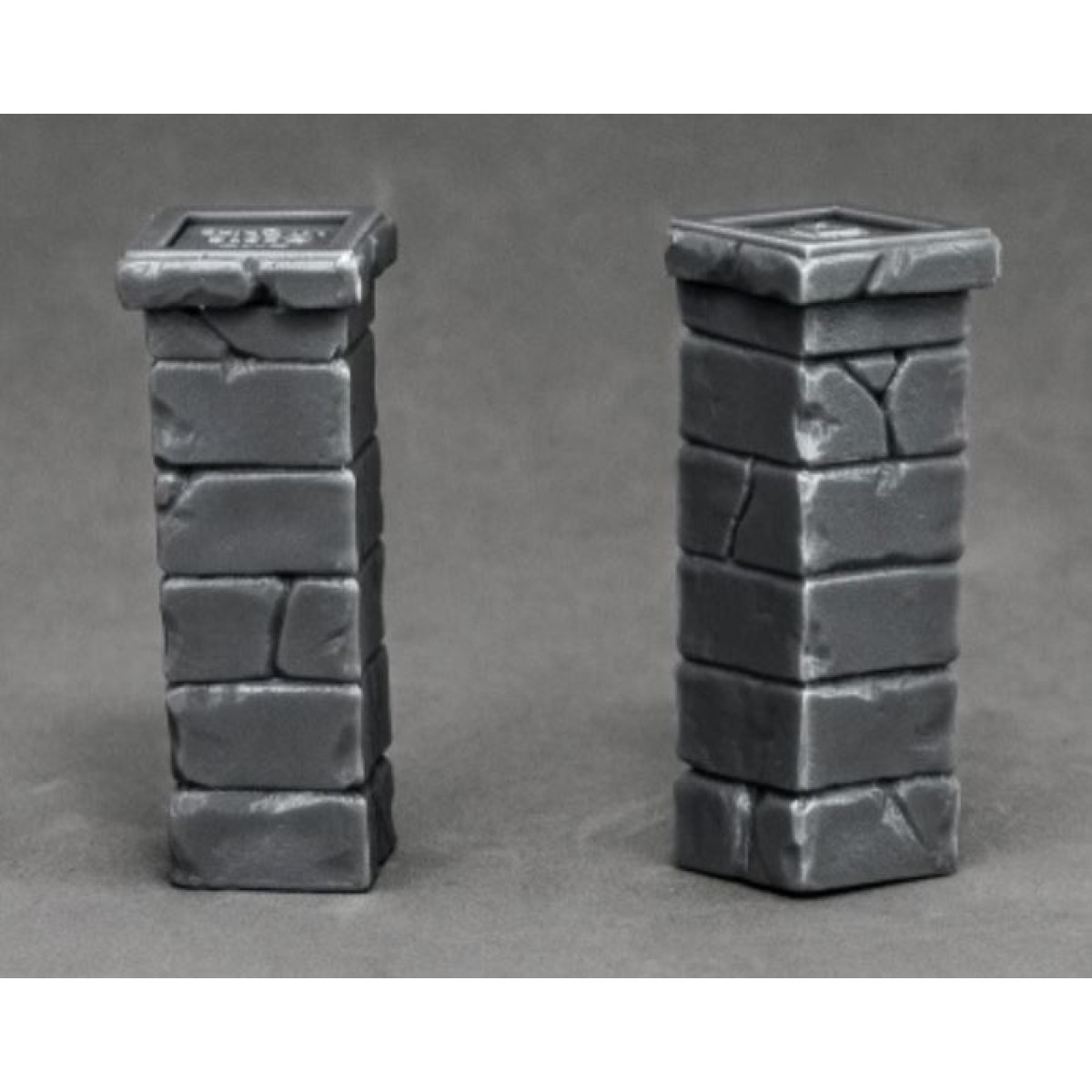 Reaper Bones Miniatur 'Graveyard Ruined Fences' – 4 X Zerstörte Friedhofszäune Für Tabletop, Rollenspiel & Wargaming (unbemalt)